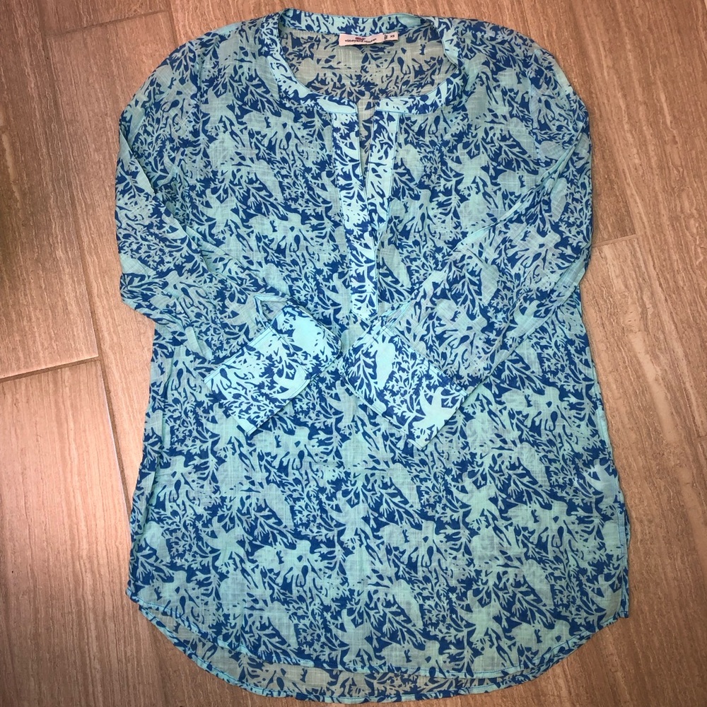 Vineyard Vines coverup Size XS - 3/4 length sleeves
